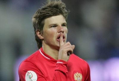 russian football players gestures